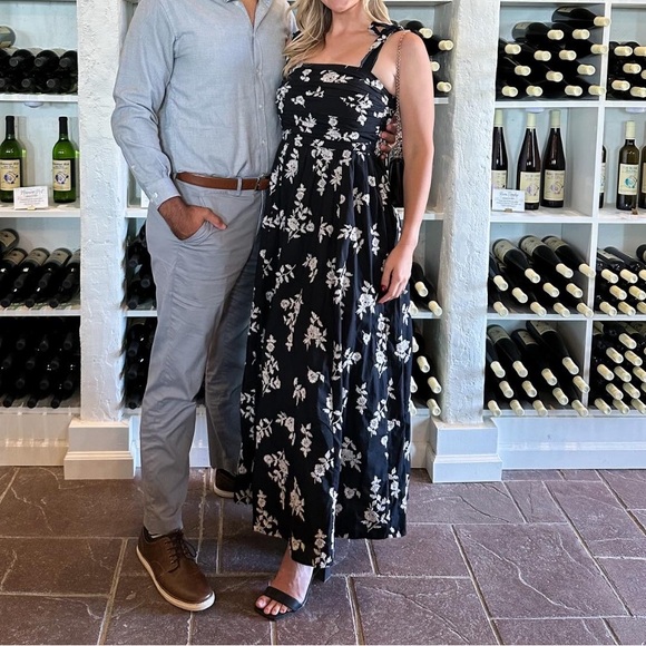 Abercrombie Emerson Tie Strap Dress with Floral Embroidery Size Small - Picture 4 of 4